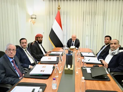 مجلس القيادة اليمني يتعهد برفع كلفة تصعيد "الحوثيين" واستعادة مؤسسات الدولة
