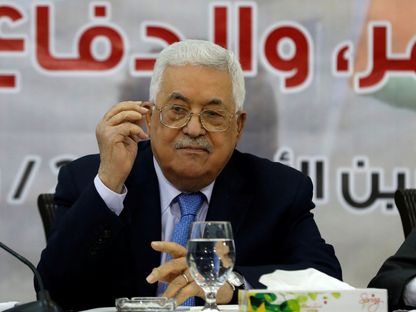 الرئيس الفلسطيني محمود عباس يحضر اجتماع المجلس المركزي لمنظمة التحرير الفلسطينية - REUTERS - REUTERS