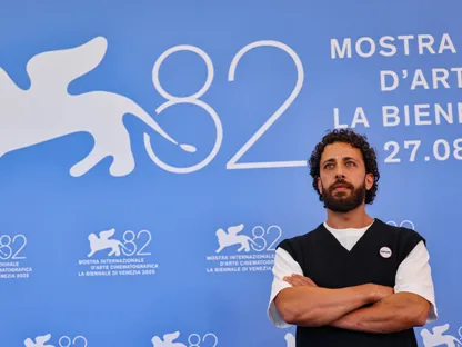 ممثل فلسطيني: حظر دخول أميركي يمنعني من حضور حفل الأوسكار