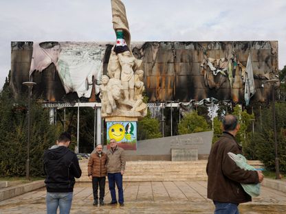 جولة في حلب.. تماثيل محطمة ولاجئون يعودون إلى مدينة مزقتها الحرب