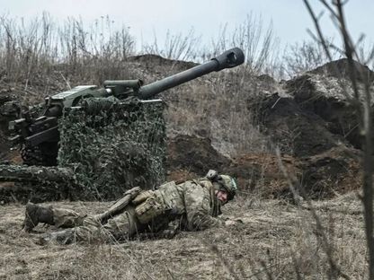 عناصر من الجيش الأوكراني على خط المواجهة في مدينة باخموت شرقي أوكرانيا. 8 مارس 2023 - AFP