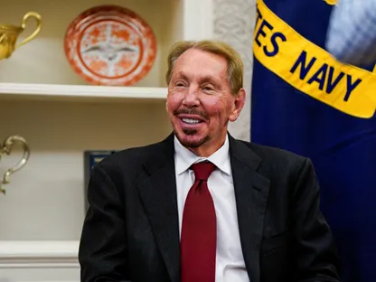 ملياردير حليف لترمب يسعى لبناء إمبراطورية إعلامية تضم تيك توك وأكبر ستوديوهات هوليوود