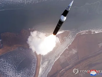 صورة أرشيفية لإطلاق كوريا الشمالية صاروخاً باليستياً قبالة الساحل الشرقي لكوريا الجنوبية في 6 يناير 2025 - en.yna.co