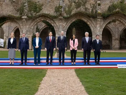 وزراء خارجية مجموعة السبع يطالبون إيران بوقف الهجمات على المدنيين "فوراً"