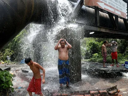 في البر والبحر.. مستوى قياسي لدرجة الحرارة للشهر العاشر