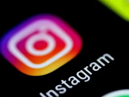 إنستجرام: خلل تقني وراء ظهور الصور بالأبيض والأسود