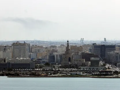 قطر تدين "بشدة" استهداف أراضيها بصواريخ إيرانية وتؤكد احتفاظها بحق الرد