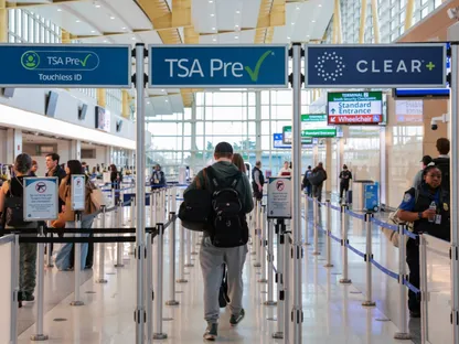 وسط خلافات الكونجرس.. ترمب يأمر بصرف رواتب موظفي إدارة أمن النقل