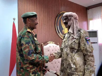 السودان.. البرهان يستقبل "النور القبة" بعد انشقاقه عن "الدعم السريع"