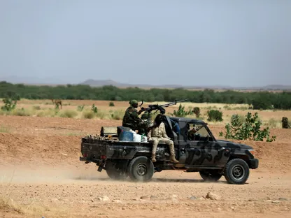 النيجر.. سقوط 11 عنصراً أمنياً ومدنيين في هجوم بمطار نيامي