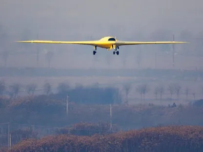 صورة غير مؤرخة للمسيرة الصينية الشبحية CH-7 خلال رحلتها الجوية الأولى - RupprechtDeino via X