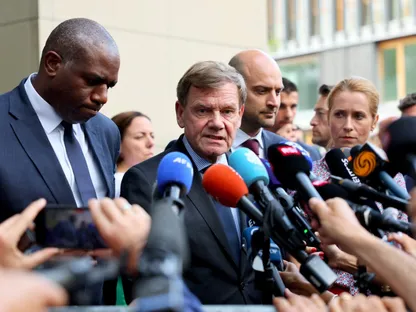 محادثات نووية مرتقبة بين إيران والترويكا الأوروبية الجمعة