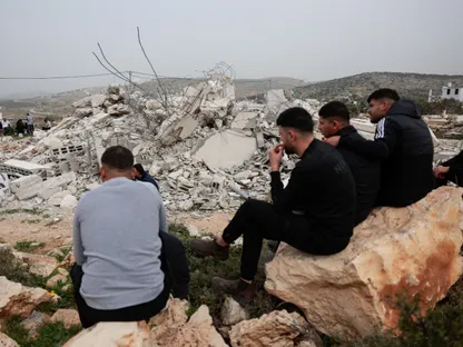 بين "الممكن والمستحيل".. الفلسطينيون في مواجهة طوفان الاستيطان والضم والتهجير