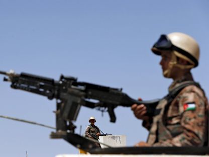 الجيش الأردني: دوي انفجار جراء سقوط "جسم طائر" في مأدبا