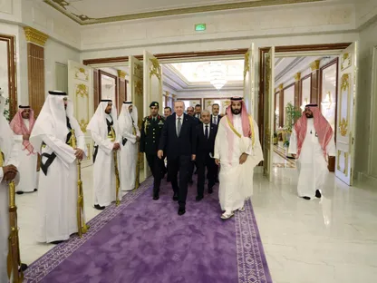 الرئيس التركي لولي العهد السعودي: ندين هجمات الحوثيين وندعم أمن المملكة