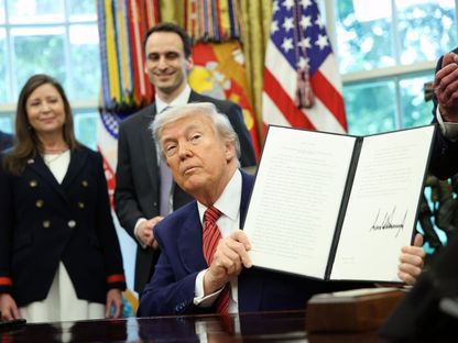 الرئيس الأميركي دونالد ترمب عقب التوقيع على أمر تنفيذي في البيت الأبيض. 23 مايو 2025 - Bloomberg