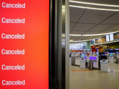 الولايات المتحدة.. إلغاء أكثر من 2000 رحلة جوية بسبب عاصفة ثلجية