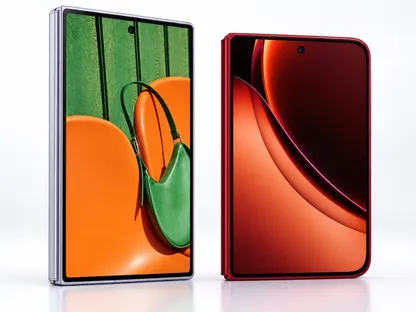شاومي 18 Fold أم Galaxy Z Fold8.. مقارنة بين التصميم والكاميرا والسعر