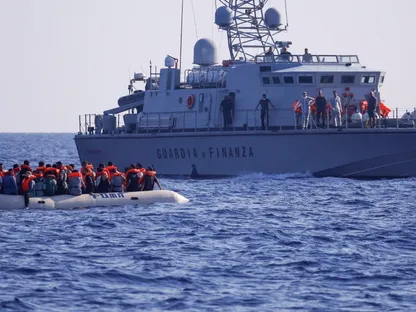 خطة أوروبية لإلغاء الامتيازات التجارية للدول النامية الرافضة لاستعادة مهاجريها