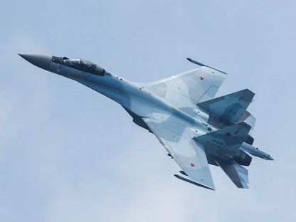 مقارنة بين المقاتلة الأميركية F-22 والروسية Su-35