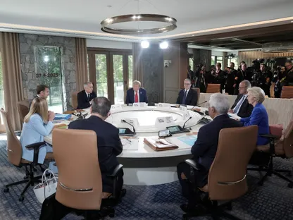 بعد تجاوزه الـ 100 دولار... مجموعة السبع تبحث الإفراج عن احتياطيات النفط الطارئة