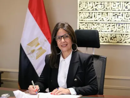 استقالة وزيرة الثقافة المصرية بعد إدانتها بالتعدي على "حقوق الملكية الفكرية"