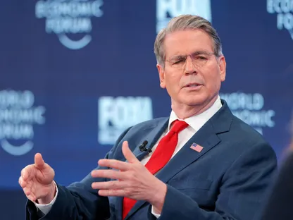 واشنطن تبحث رفع العقوبات عن المزيد من النفط الروسي