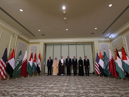 صورة جماعية على هامش الاجتماع العربي الأميركي في العاصمة المصرية القاهرة. 21 مارس 2024 - Reuters