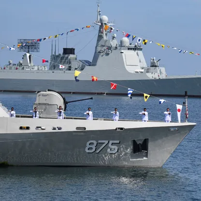 لتعزيز وجودها في بحر الصين الجنوبي.. إندونيسيا تسعى لشراء حاملة طائرات