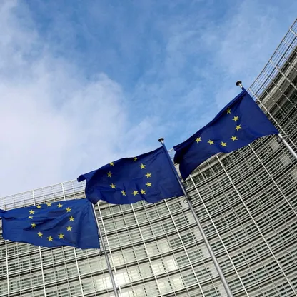 تقرير: أوروبا توافق على مقترح يمهد استخدام أصول روسيا لإقراض أوكرانيا