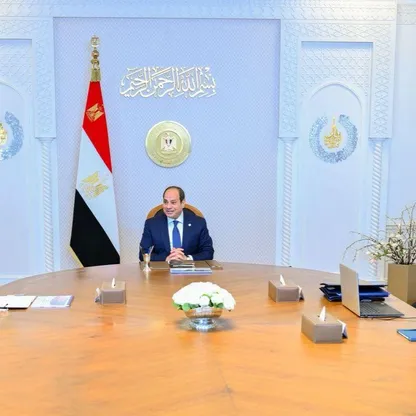 مصر.. السيسي يوجّه بمحاسبة المتسببين في أزمة "جودة البنزين"