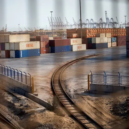 ترمب يعلن فرض رسوم جمركية فورية بـ25% على شركاء إيران التجاريين