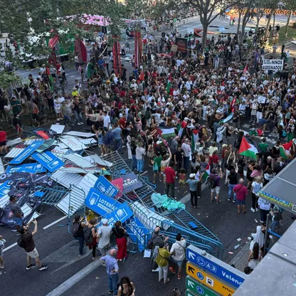 احتجاجات مناهضة لإسرائيل تلغي المرحلة الأخيرة من سباق دراجات إسبانيا