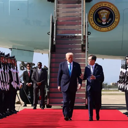 ترمب يصل كوريا الجنوبية: العلاقات مع الصين "جيدة للغاية" وسأحظى باجتماع رائع مع شي