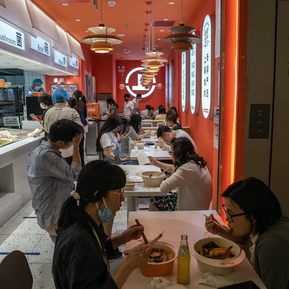 كورونا في الصين.. مطاعم بكين تفتح أبوابها بعد شهر من الإغلاق