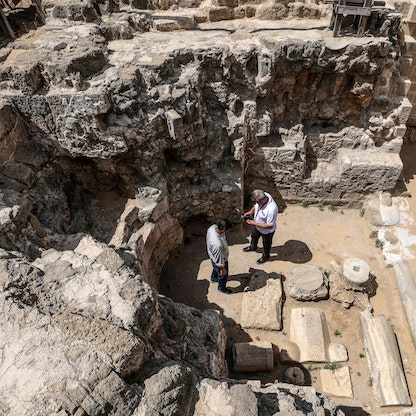 عمليات إعمار غزة تكشف عن 40 مقبرة رومانية عمرها 2000 سنة