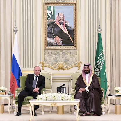 محمد بن سلمان وبوتين يبحثان ضمان استقرار سوق الطاقة العالمية