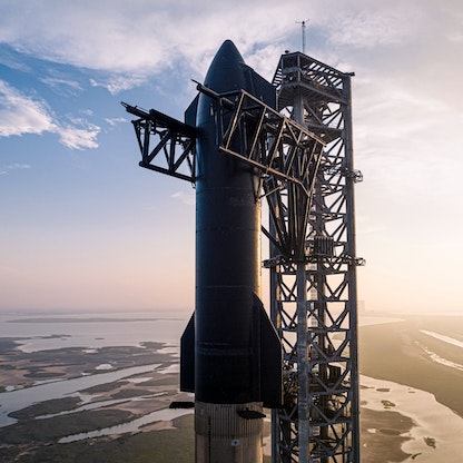 "سبيس إكس" تجري أول رحلة مدارية تجريبية لصاروخ "ستارشيب"    