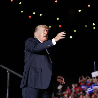 ترمب يقاضي تويتر لاستعادة حسابه