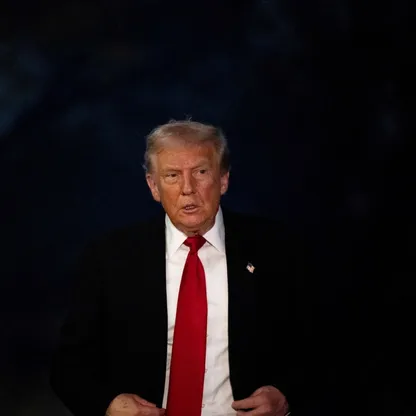 ترمب يهدد بفصل مراقبي الحركة الجوية الذين لم يعملوا خلال الإغلاق الحكومي