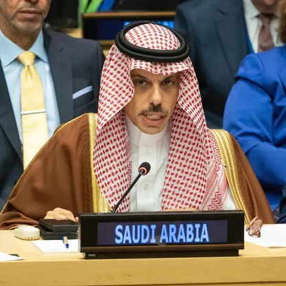السعودية تدعو إلى احترام سيادة الدول وضمان حرية الملاحة في الممرات المائية الدولية