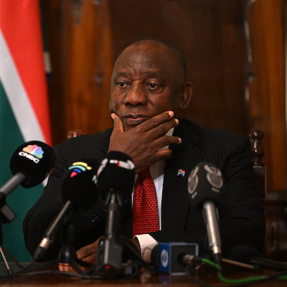 رئيس جنوب إفريقيا: التخلي عن محطات الطاقة الملوثة لن يكون فورياً
