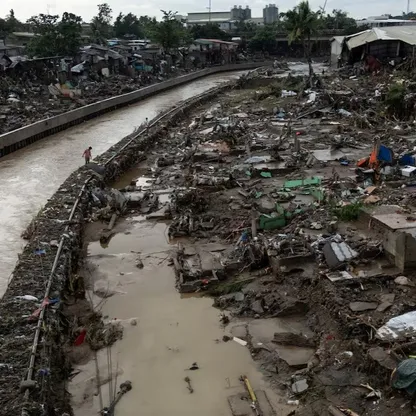 الفلبين.. الإعصار كالمايجي يواصل حصد الضحايا وتدمير الممتلكات
