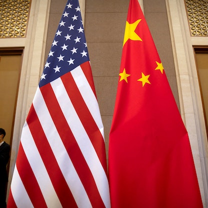 واشنطن تستعد لشراكة استراتيجية مع "عدو قديم" لمواجهة بكين