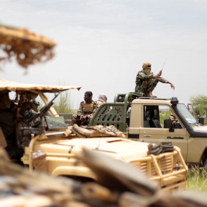 مالي.. الجيش والمتمردون يعلنان مصرع العشرات في اشتباكات