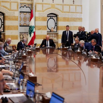 الحكومة اللبنانية تكلف الجيش بوضع خطة لحصر السلاح قبل نهاية العام