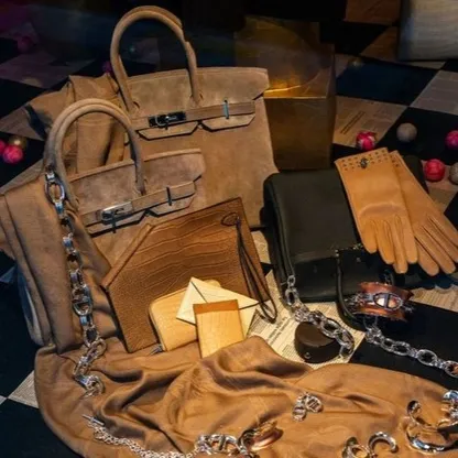 الحقائق والأكاذيب في الحملة الصينية على بيوت الأزياء الفاخرة