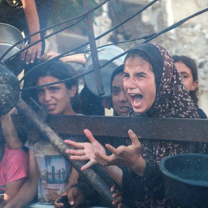 المساعدات "عقبة" في مفاوضات غزة.. والانسحاب الإسرائيلي محور جولة جديدة