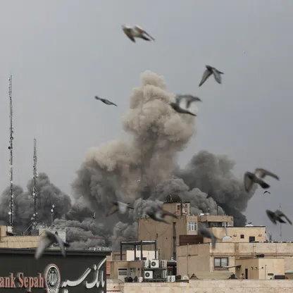 غارات إسرائيلية مكثفة على إيران.. وطهران تواصل استهداف دول الخليج