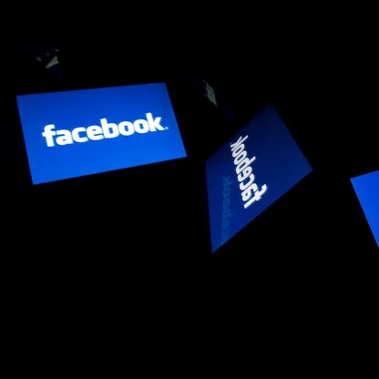 "فيسبوك" يحدّث خوارزميته لمنافسة "تيك توك"